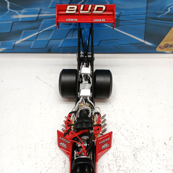 2006 BRANDON BERNSTEIN Budweiser/ Lucas Oil Top Fuel Dragster Diecast 1/24 - Picture 6 of 16